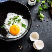 Tác dụng của trứng vịt và cách ăn không hại sức khỏe