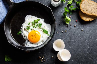 Tác dụng của trứng vịt và cách ăn không hại sức khỏe