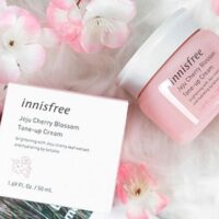 Kem Dưỡng Ẩm Trắng Da Innisfree Jeju Cherry Blossom Tone Up Cream